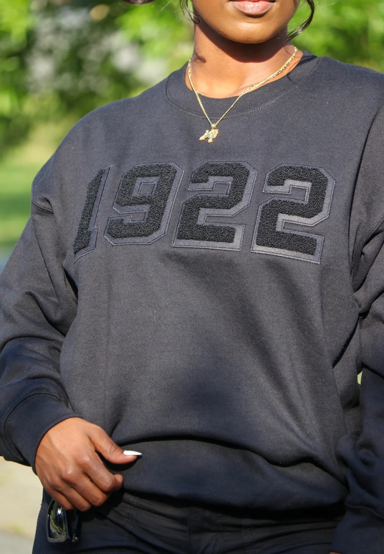 All Black 1922 Sweatshirt (unisex sizing)