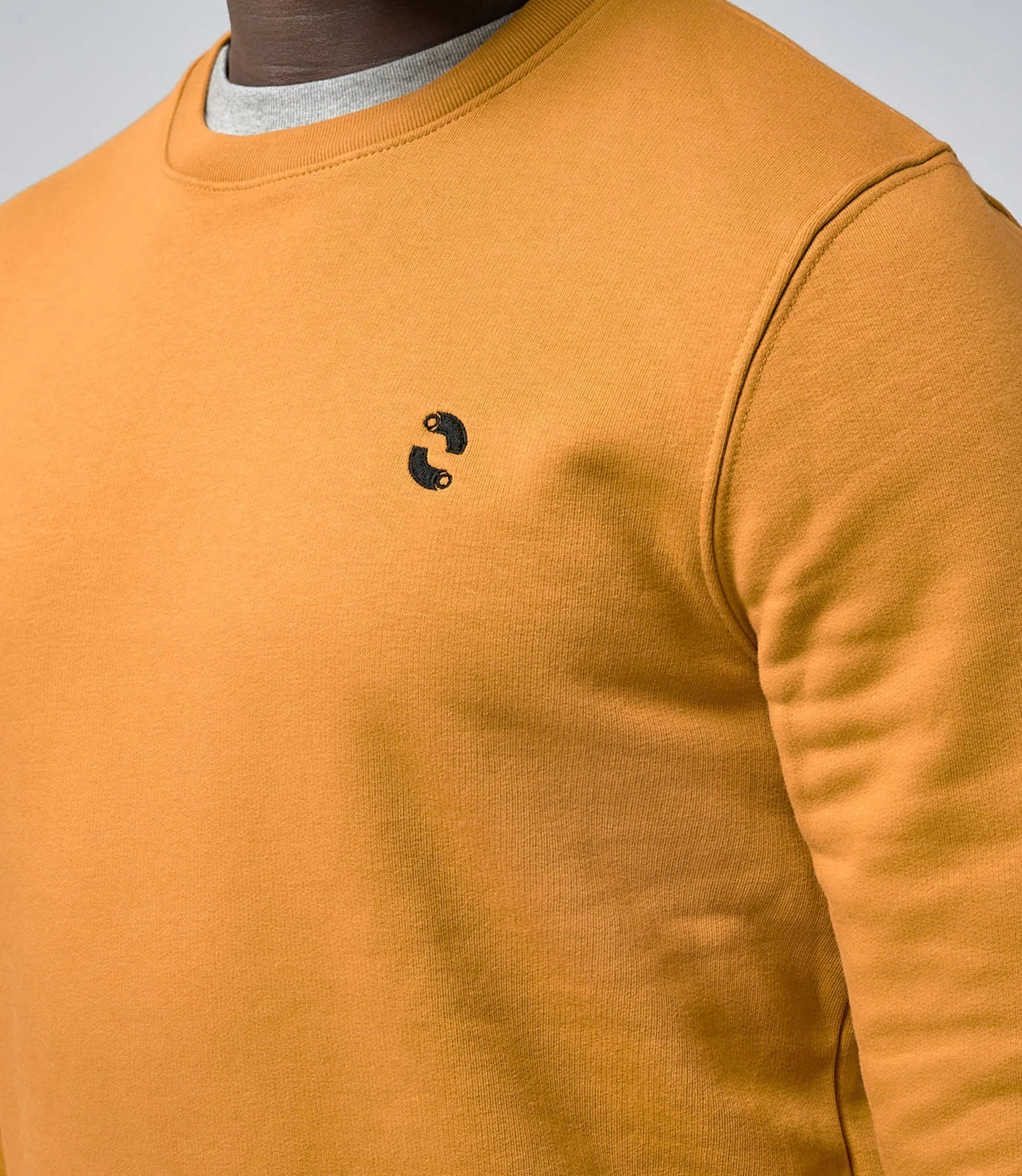 Omnitau Men's Prime Organic Cotton Crew Neck Sweatshirt -  Yellow