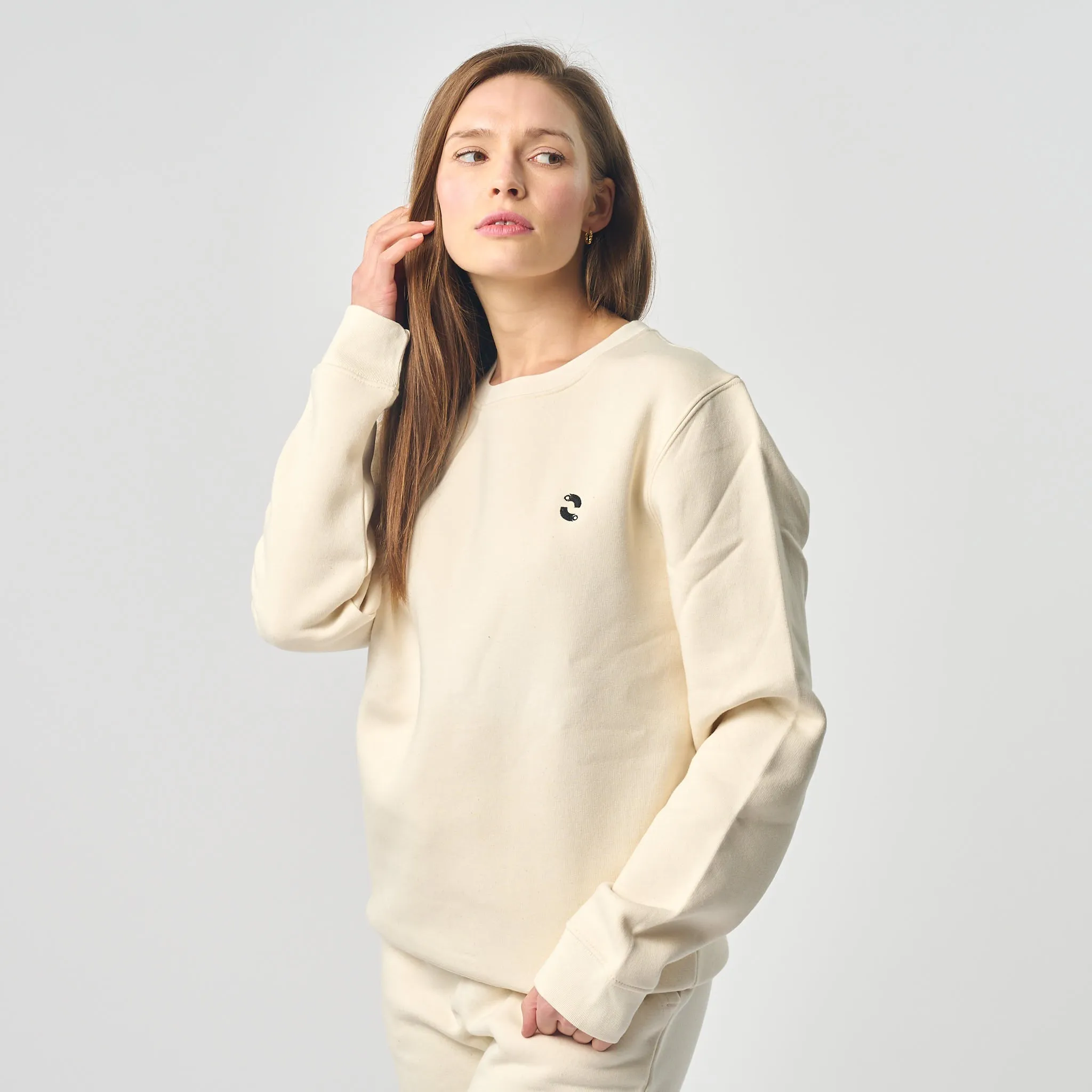 Omnitau Women's Prime Organic Cotton Crew Neck Sweatshirt - Cream